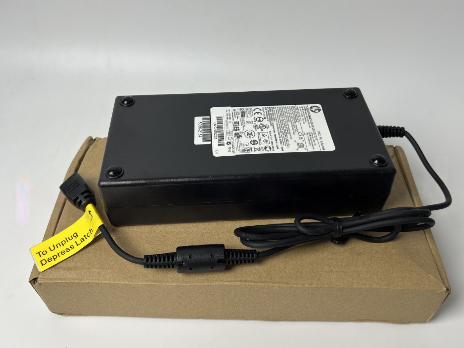 5066-2164 New In Box HP PA-1900-2P-LF AC Adapter 54V 1.67A 90W PA2