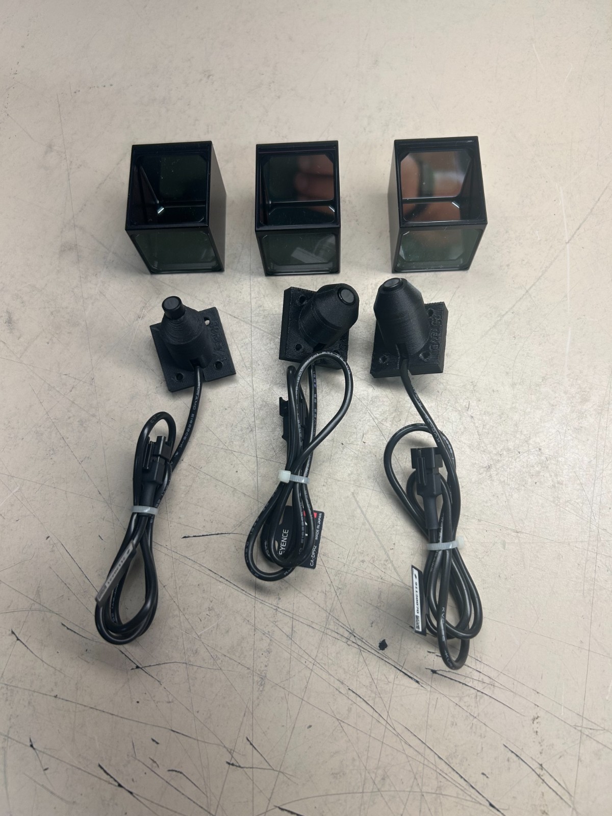 Lot of 3 – Keyence CA-DPR2 along with 3 Mirrors
