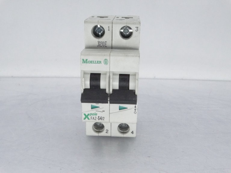 CUTLER-HAMMER FAZ-S4/2 CIRCUIT BREAKER