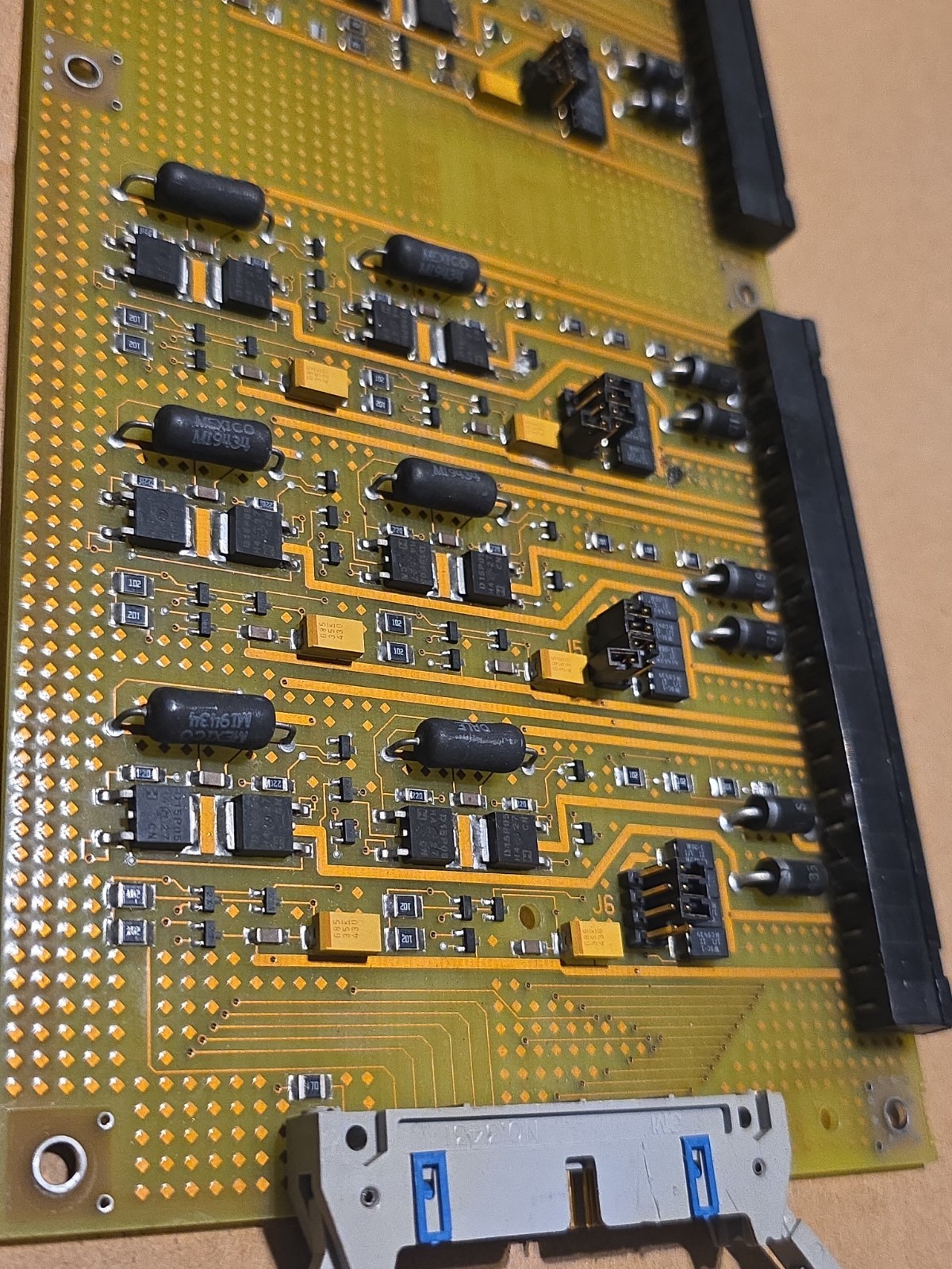Cincinnati Milacron 3-542-1252A Rev B Output Board 35421252A