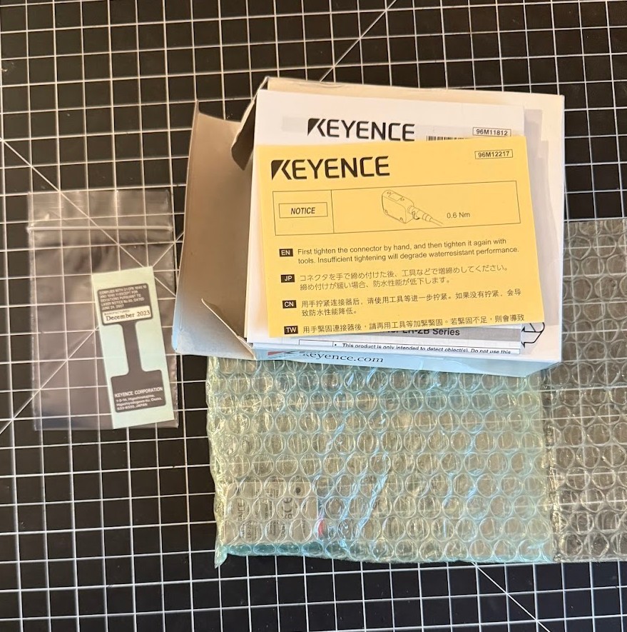 Keyence LR-ZB250C3P Laser Distance Sensor, New