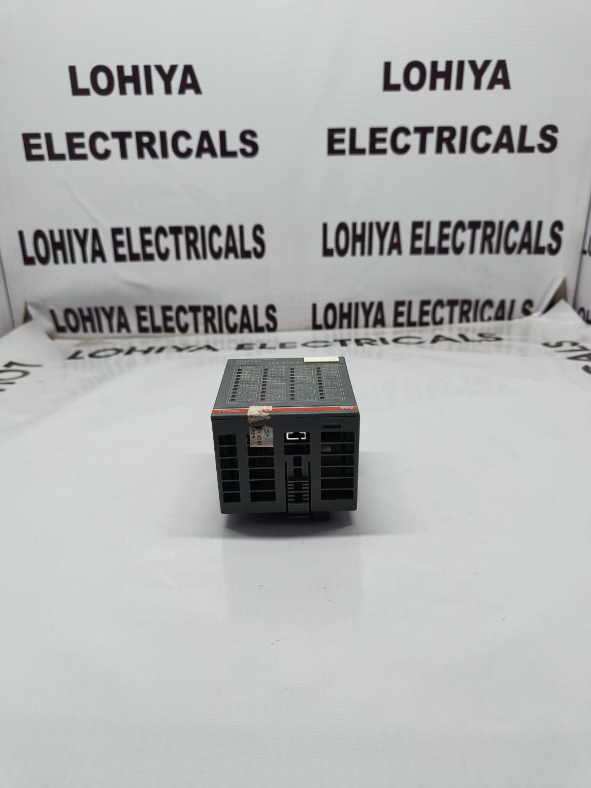 ABB 1SAP240500R0001 DC523 DIGITAL CONFIGURABLE I/O MODULE ( USED CONDITION )