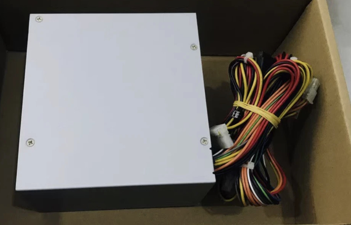 1PC New In Box EVOC PS-7270F/ATX Power Supply 250W