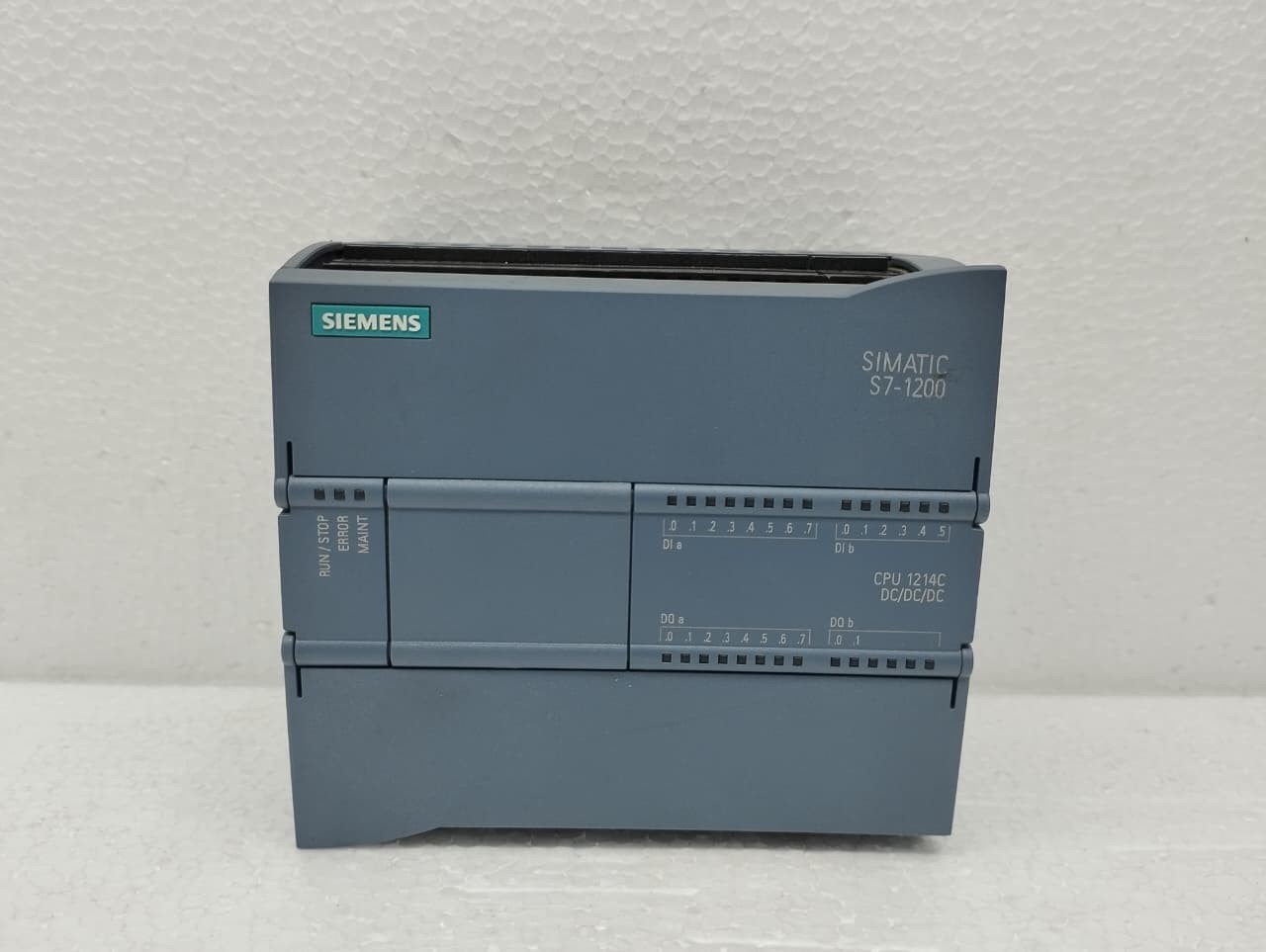 SIEMENS 6ES7 214-1AG40-0XB0 6ES7214-1AG40-0XB0 S7-1200 CPU 1214C CPU Module