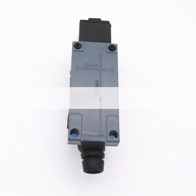 4Pcs NEW ME-8108 Momentary Rotary Adjustable Roller Lever Limit Switch 5A IP66##