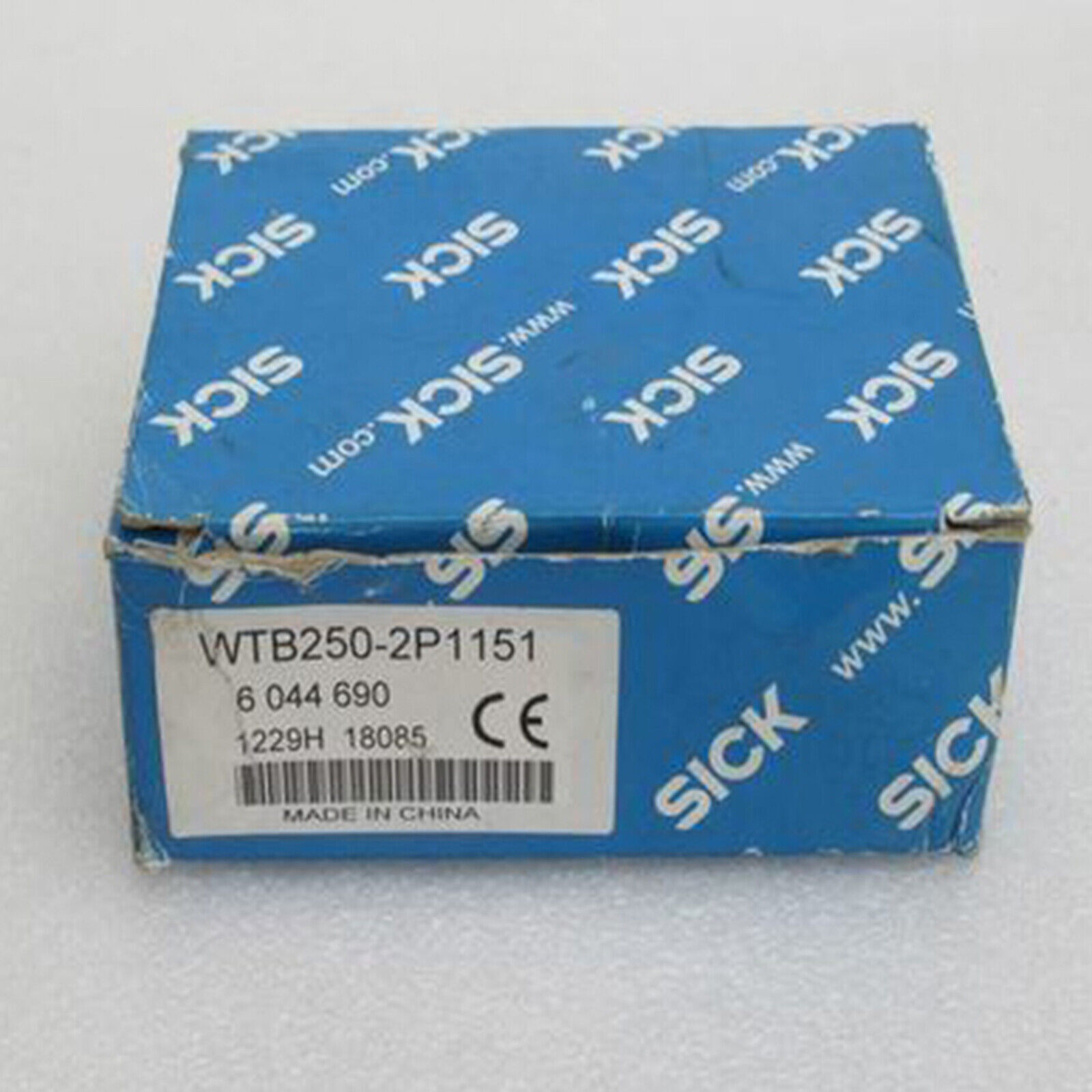 SICK WTB250-2P1151 Sensor New One Free Shipping WTB2502P1151