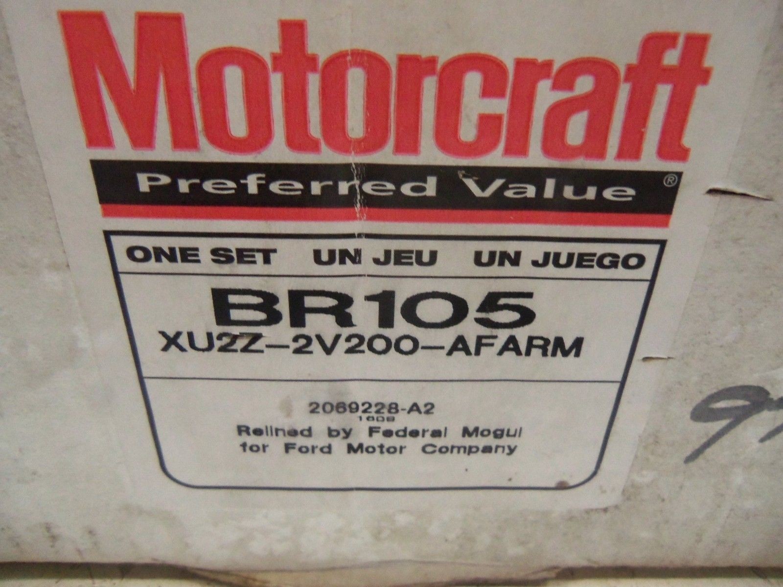 LOT OF 4 MOTORCRAFT BR105 DRUM BRAKE SHOE NSMP