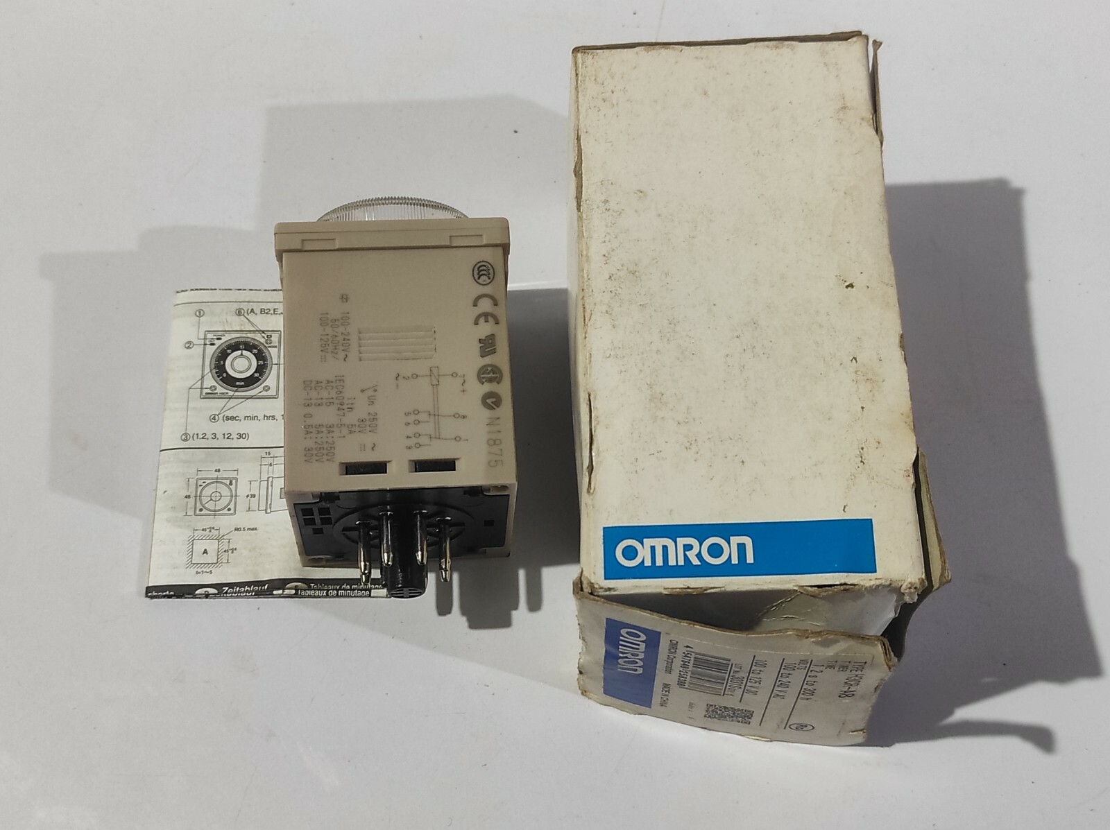 Omron H3CR-A8 Timer 1.2s to 300h 100 to 240VAC 100 to 125VDC T 0.05s-300h