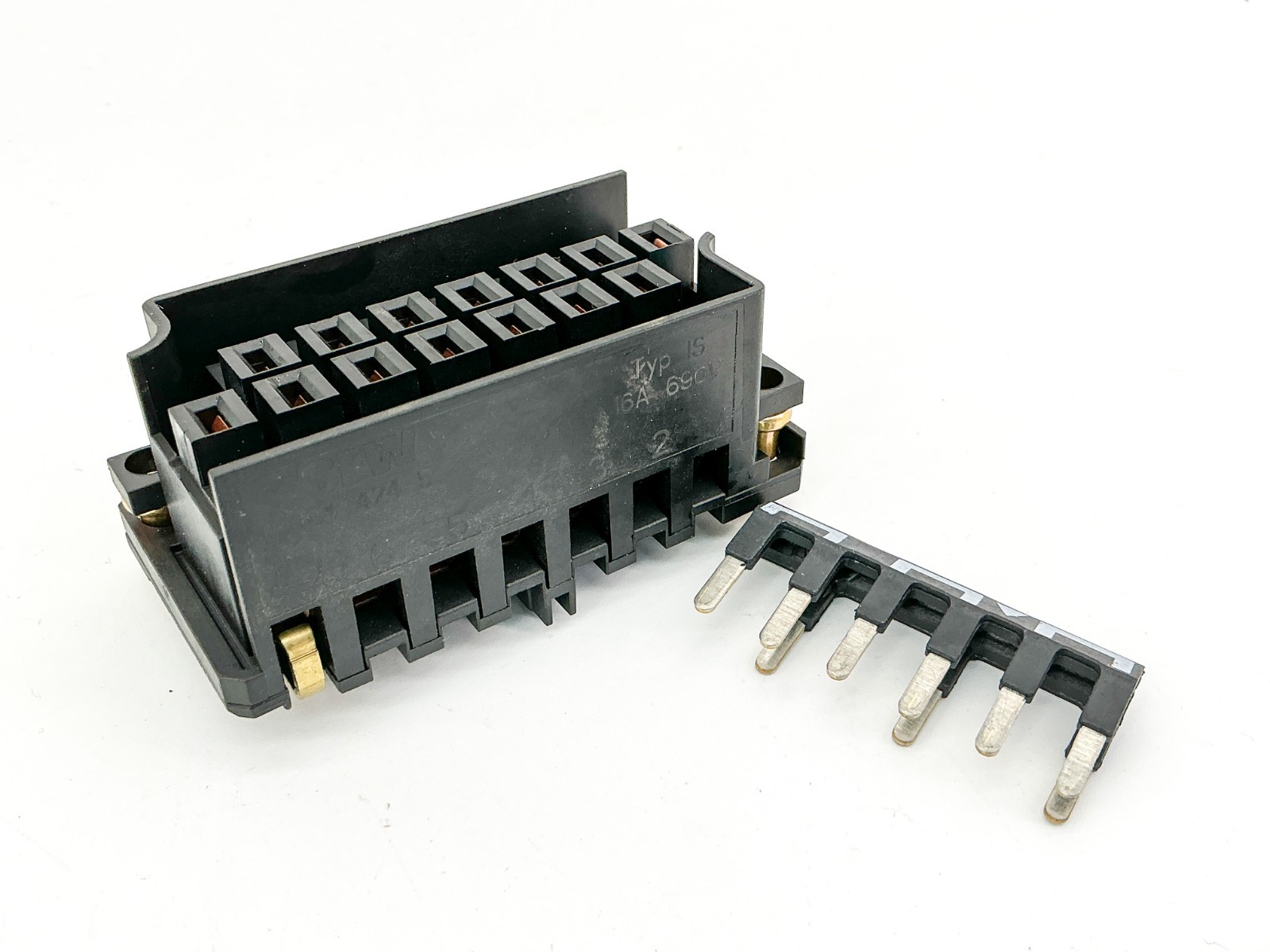 New Sew Eurodrive 1844245 Plug Connector 16A 690V Type IS – No Box
