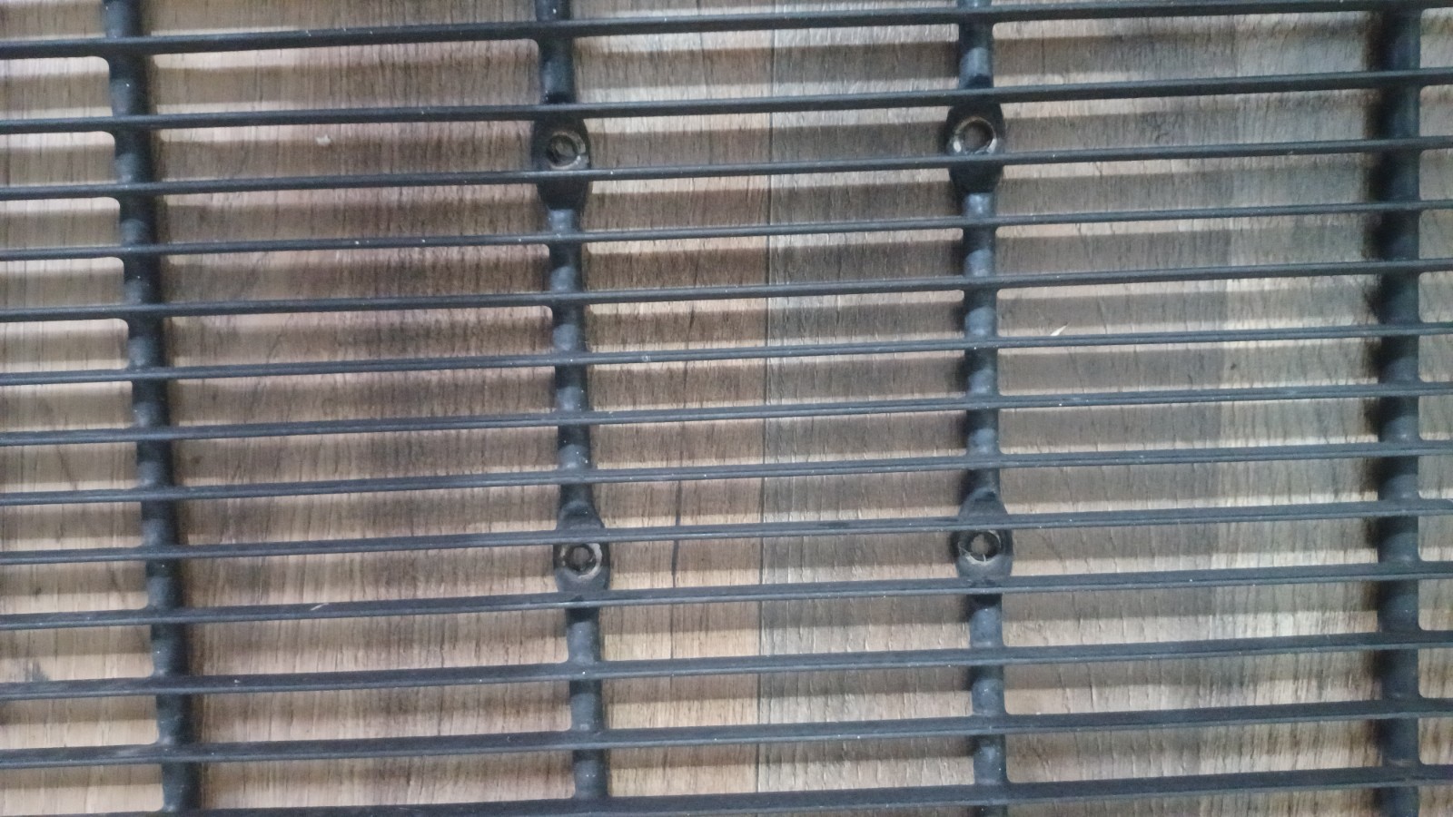 LENNOX grill / fan guard / exhaust from unit model # XC17-036-230-02 (29.5×28.5)