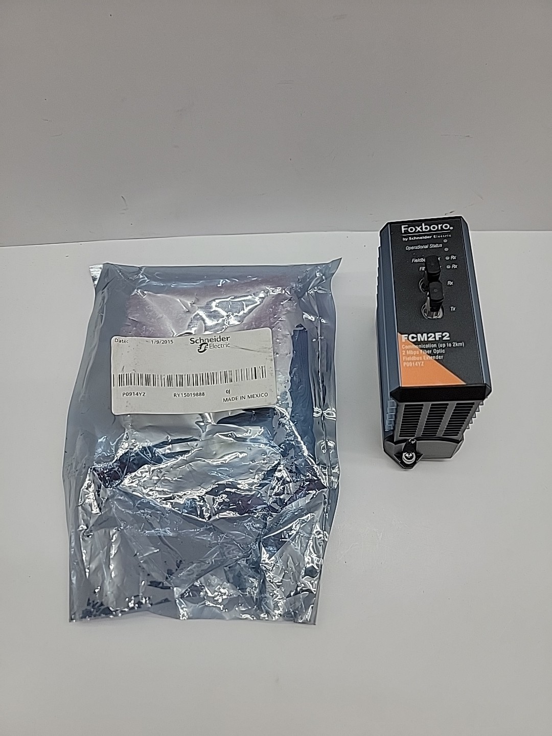 Foxboro FCM2F2 Communication Module 2Mbps Fiber Optic Fieldbus Extender P0914YZ