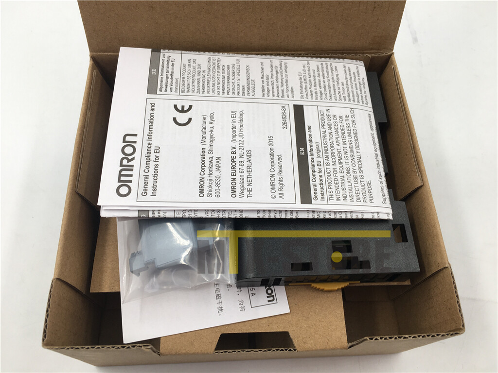 1pcs Omron Brand New CPU Unit CJ1M-CPU12 CJ1MCPU12 New In Box