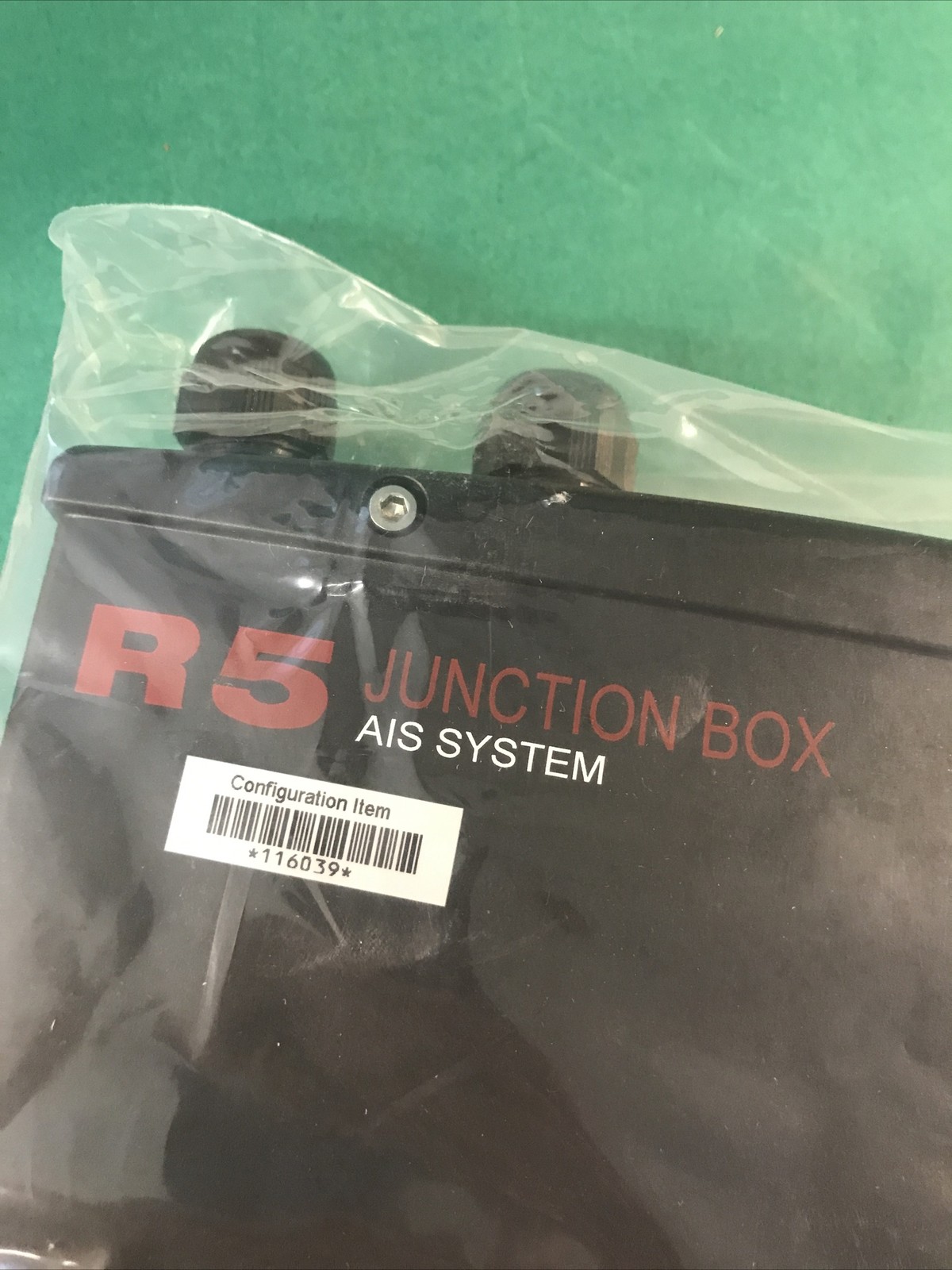 Saab TransponderTech R5-AIS Junction Box Transponder 7000 118-120