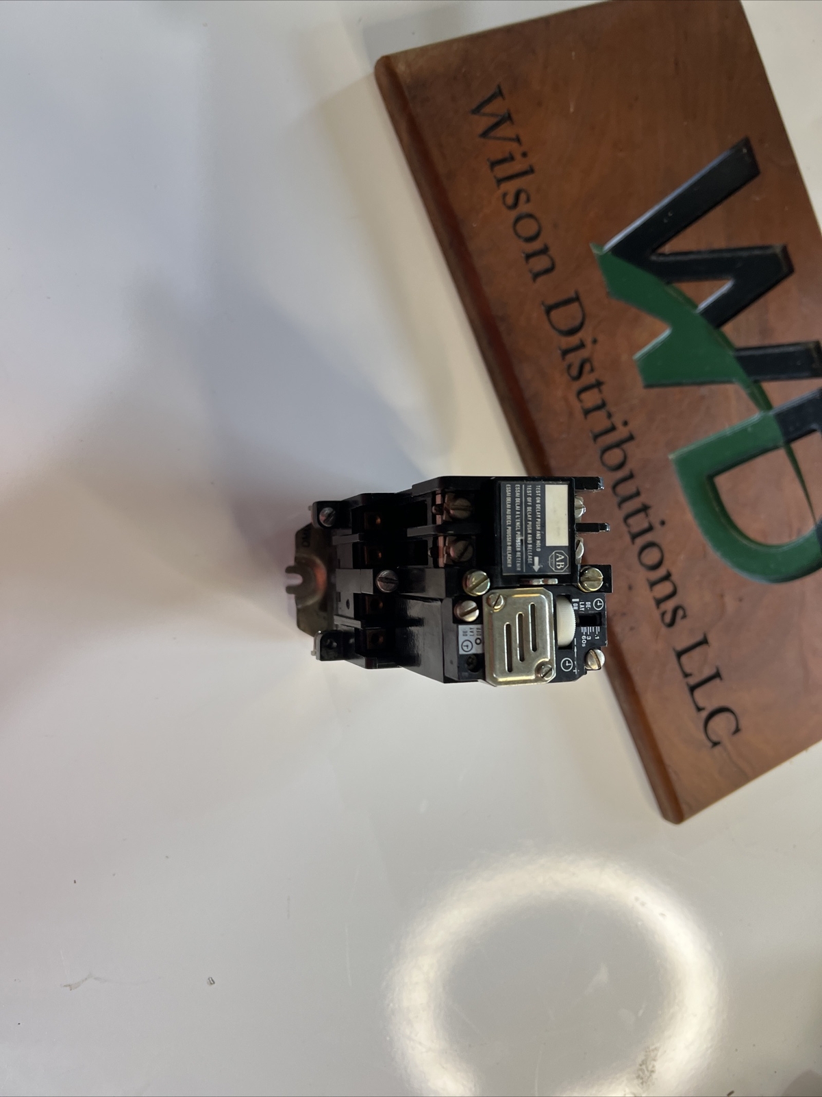 ALLEN BRADLEY 700-N400A2 TYPE N AC RELAY 240V-60HZ Series C 700-NT 700-NPTA1