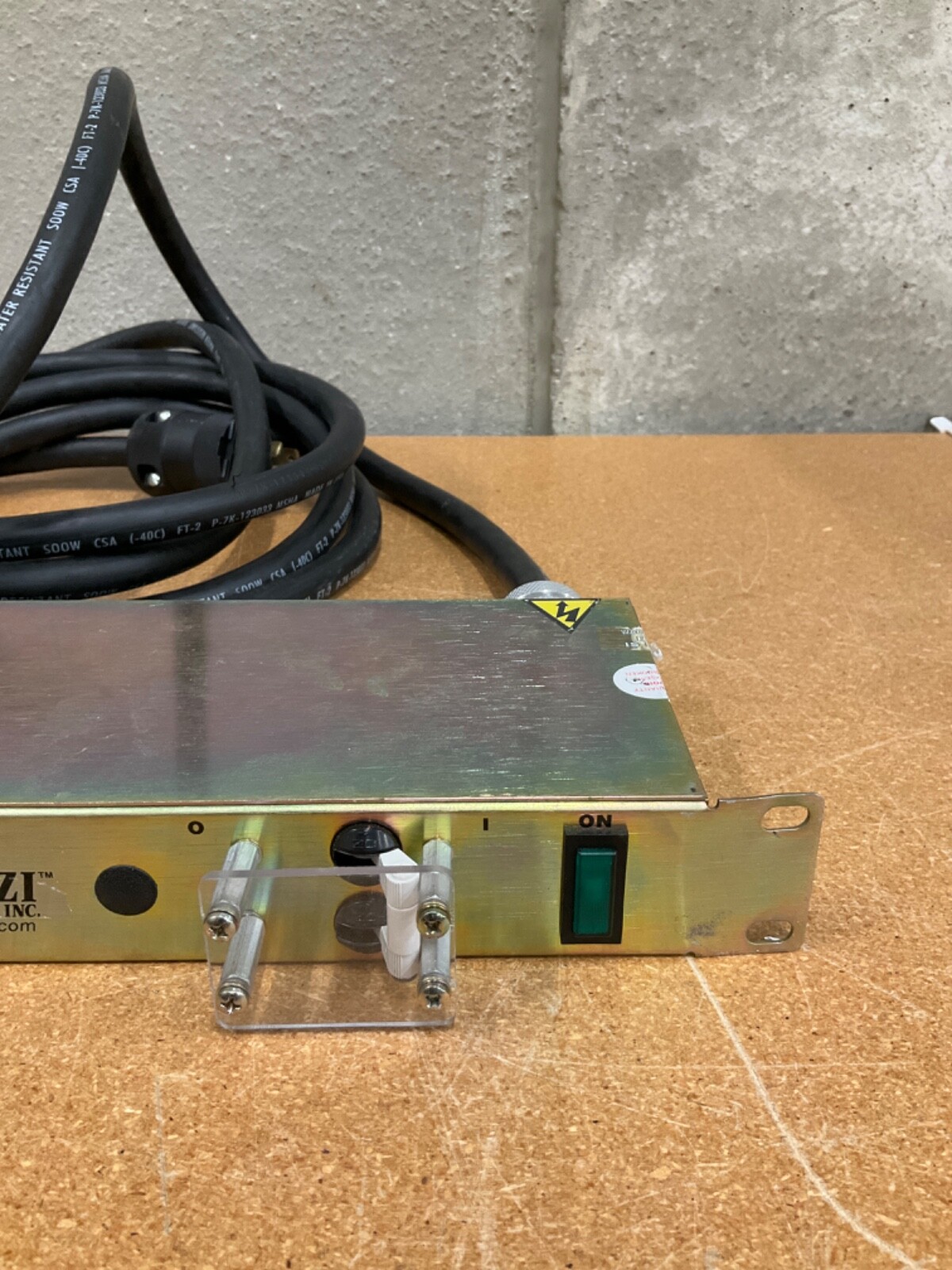 Z-LINE PULIZZI ENGINEERING POWER CONTROLLER TPC12-D-3077 REV B 125V 30A 50/60H