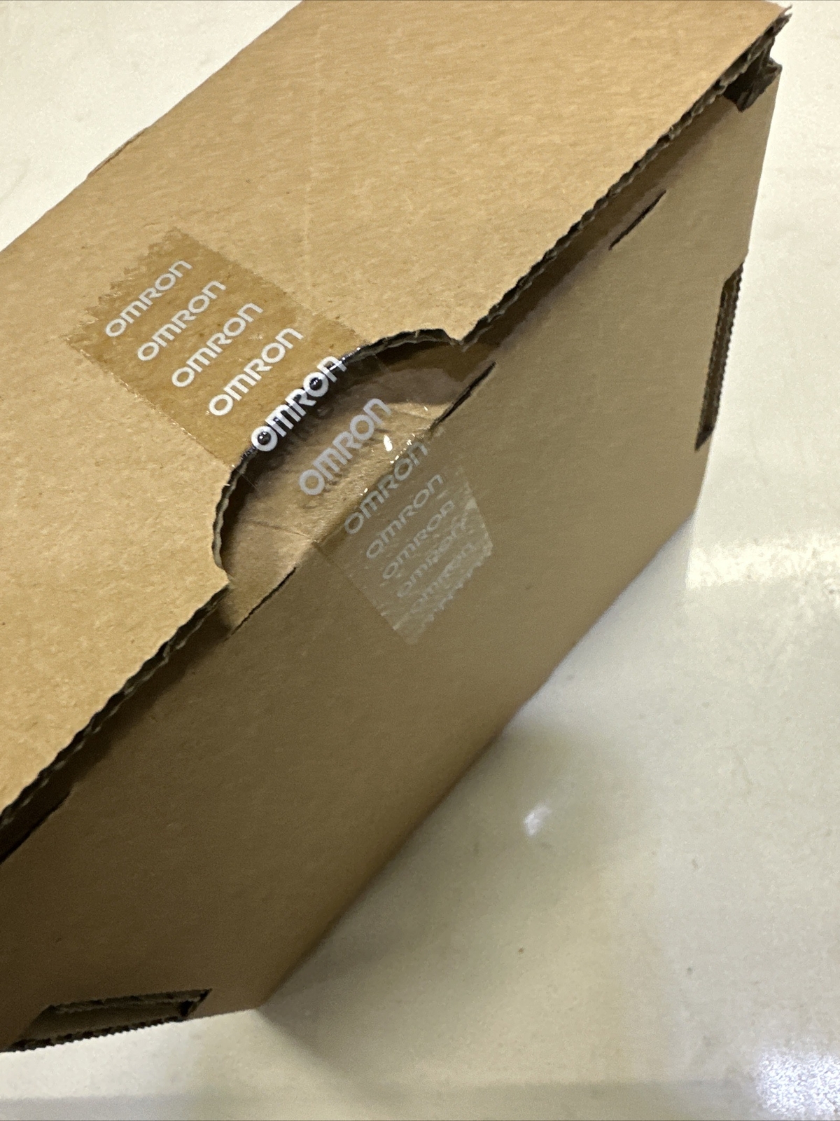 New Omron CJ1W-OD212 PLC Input Module In Box SEALED