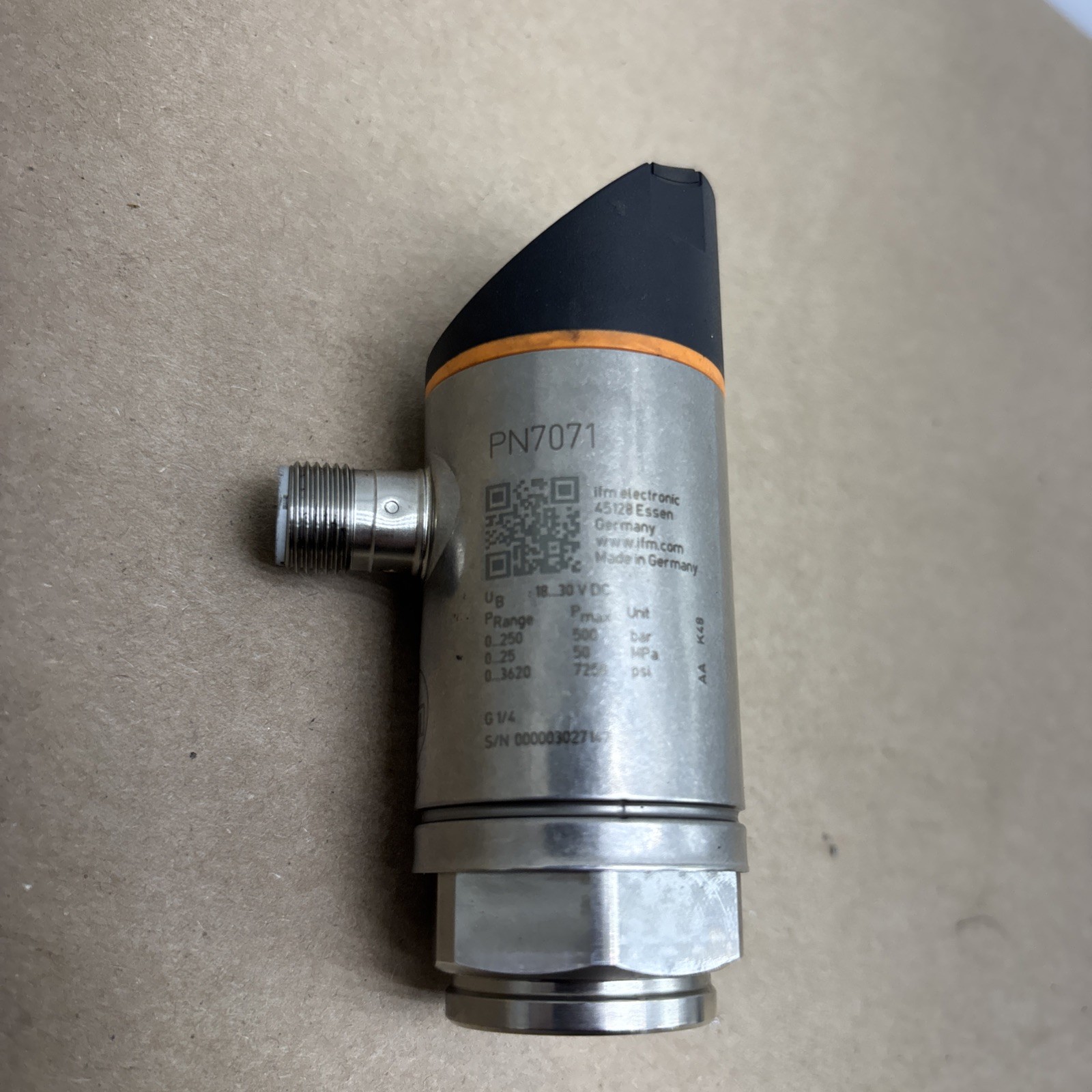 New No Box 1PCS Brand New IFM PN7071 Proximity Switch Sensor Fast Shipping