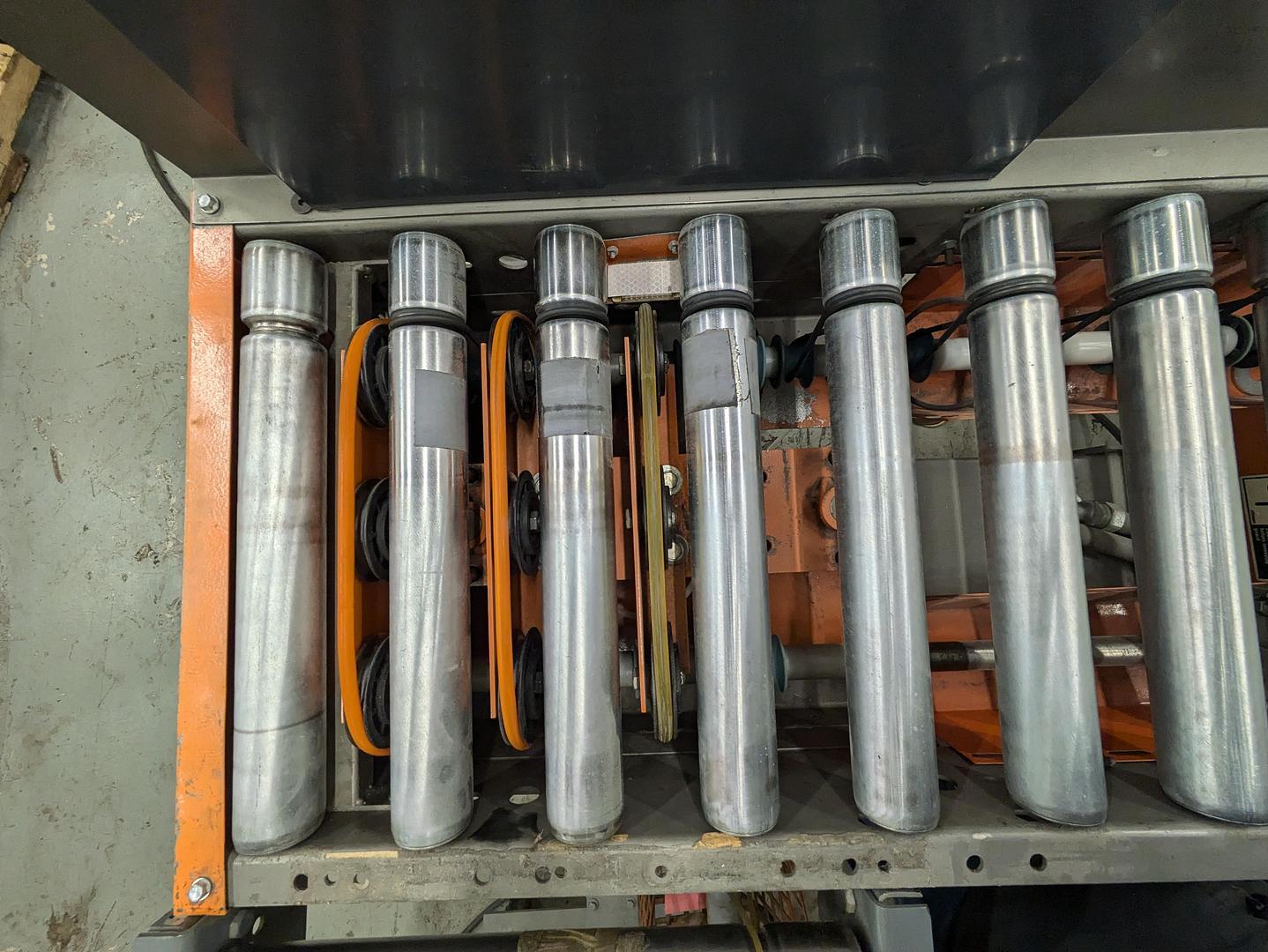 roller conveyor, 90 degree transition, pack station