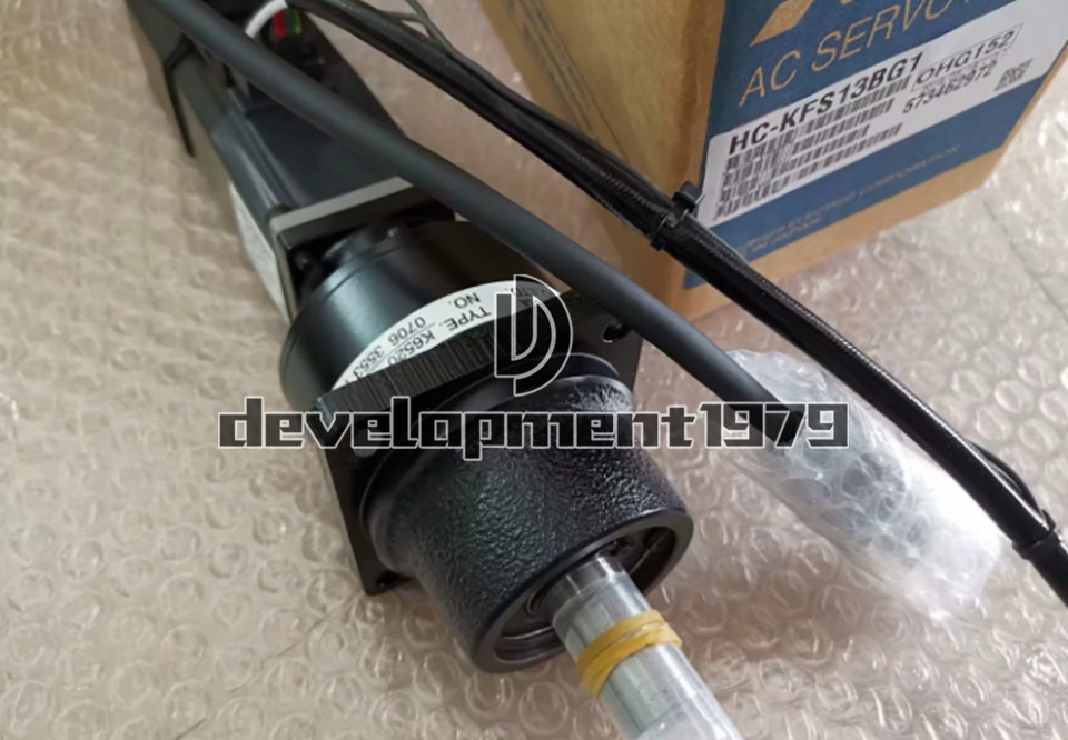 ONE NEW MITSUBISHI SERVO MOTOR HC-KFS13BG1 (1/5)