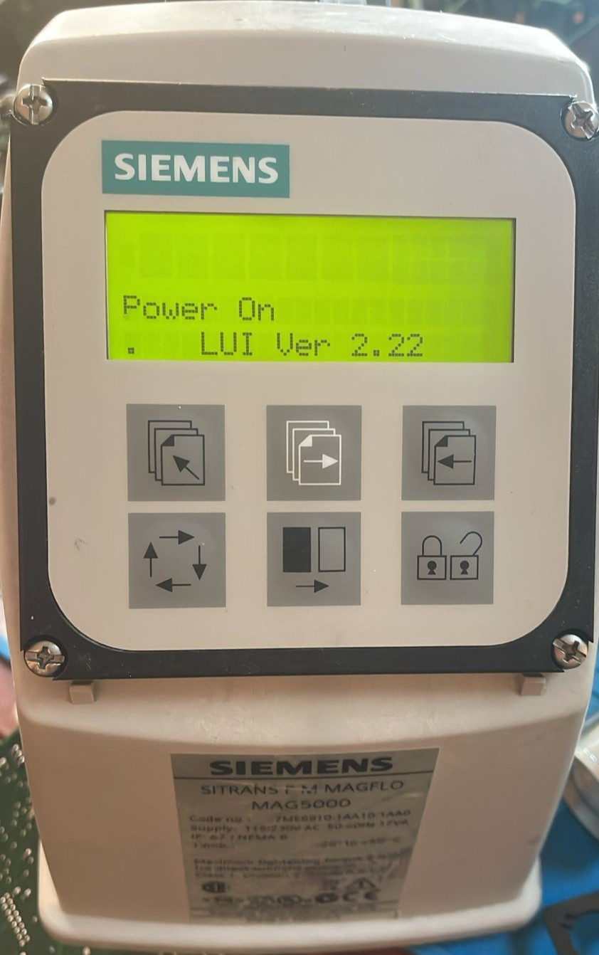 SIEMENS SITRANS F M MAGFLO MAG5000 7ME6910-1AA10-1AA0 115/230V- TRIED & TESTED