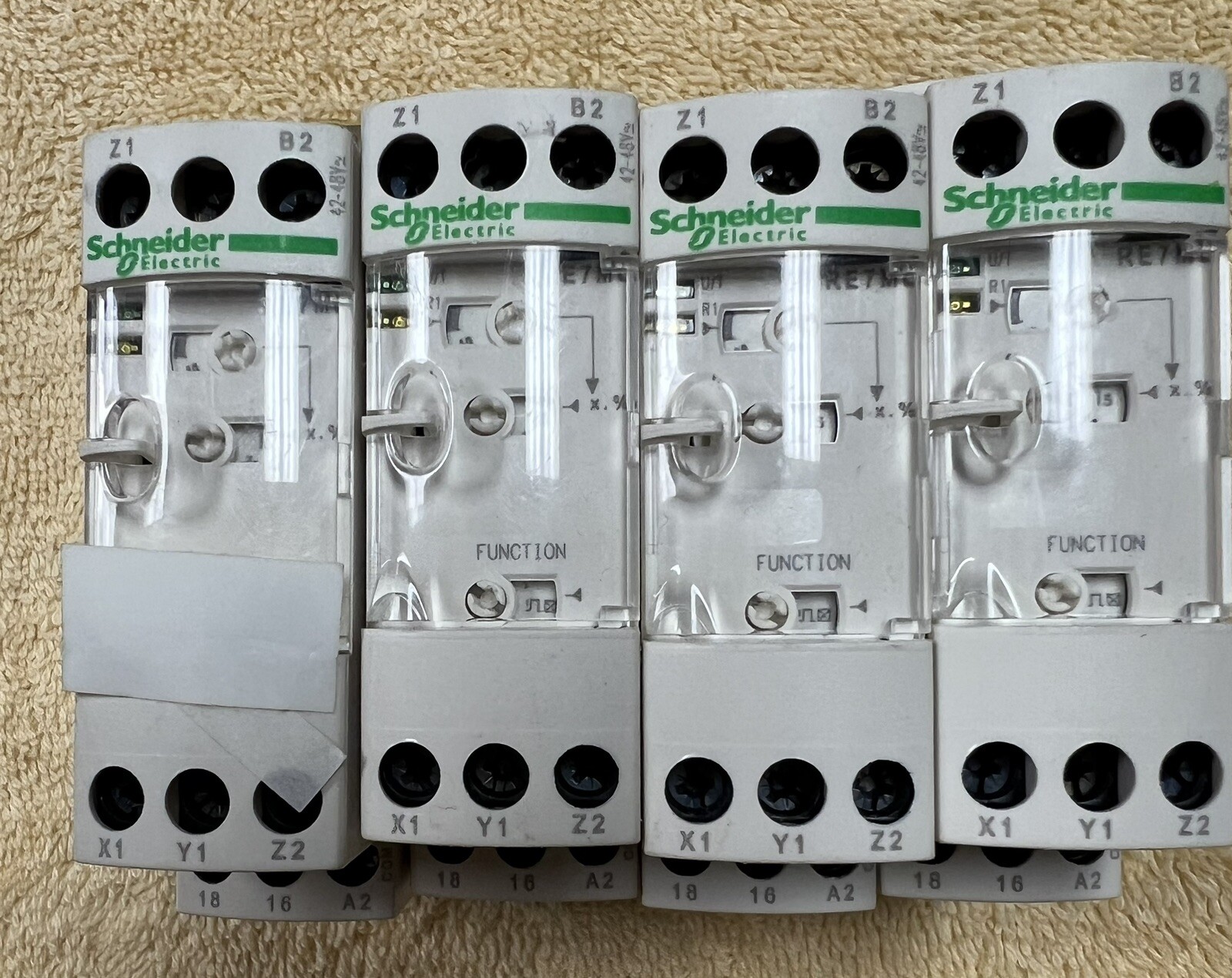 Schneider Electric RE7ML11BU Time Delay Relay