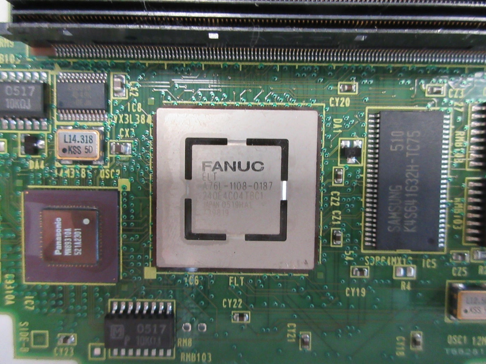 FANUC A20B-3300-0281 NEW CIRCUIT BOARD A20B3300028104B