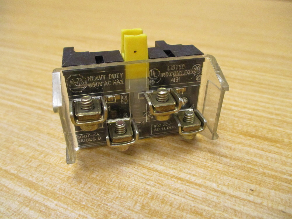 Allen Bradley 800T-XA Contact Block 800TXA W/Hardware & Clip