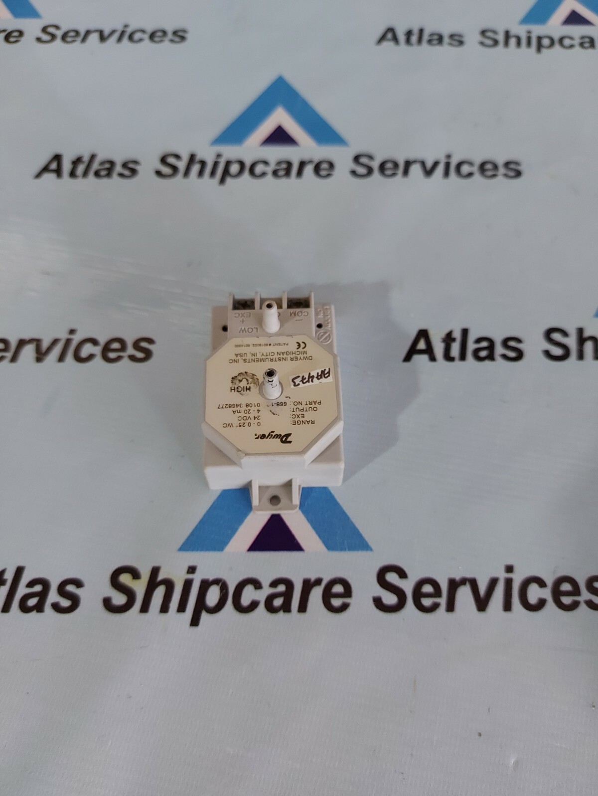 DWYER 668-1 DIFFERENTIAL PRESSURE TRANSMITTER