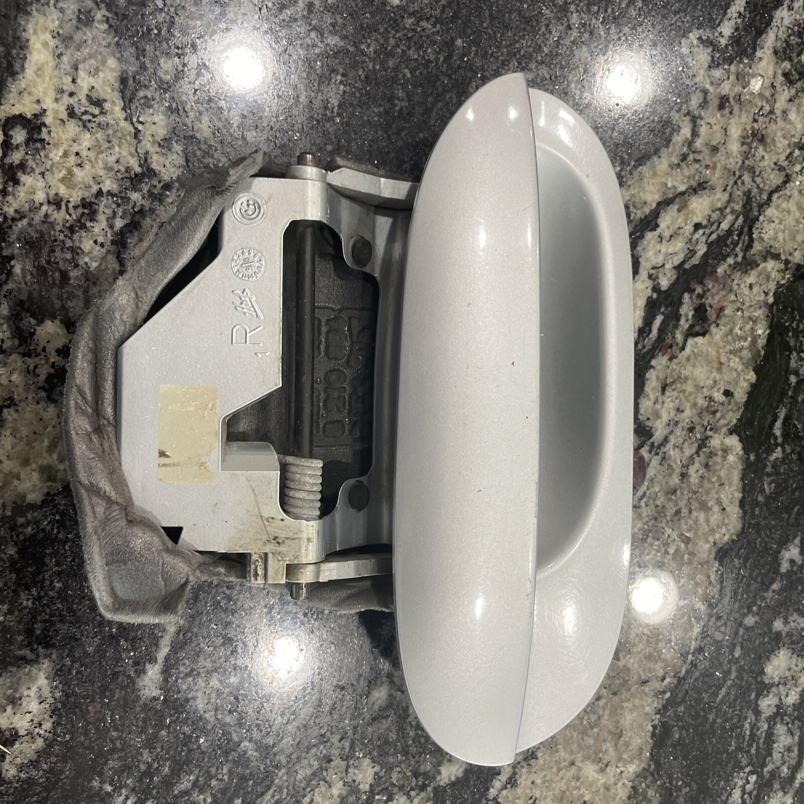2001 BMW 540i Right Rear exterior Door Handle e39 vorn R3 Silver