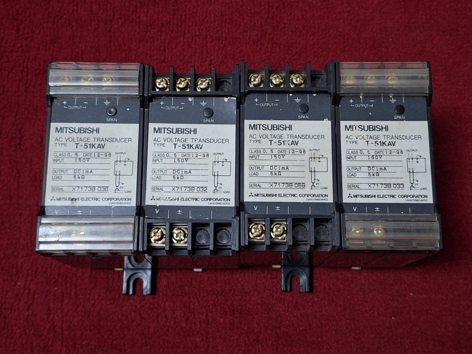Mitsubishi AC Voltage Transducer T-51KAV 150V Input DC1ma Output (Used)