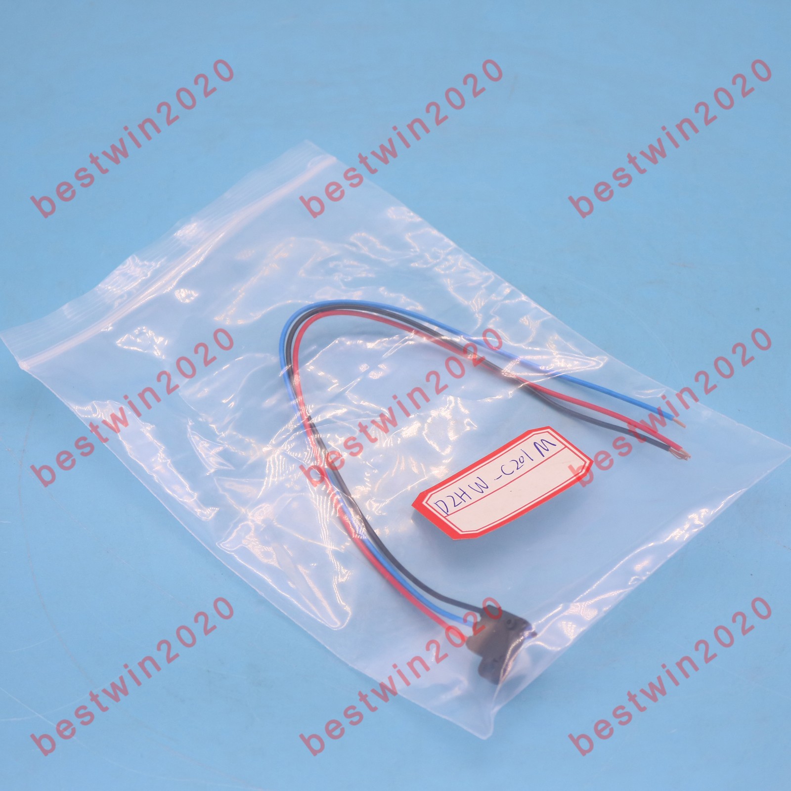 1PC NEW D2HW-C201M Omron Microswitch Rapid Delivery