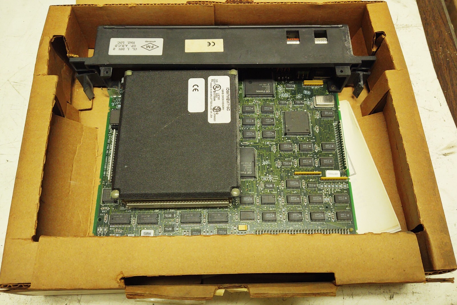 GE FANUC IC697CPU772K / IC697MEM715C / 128KB CMOS MEMORY CPU 772