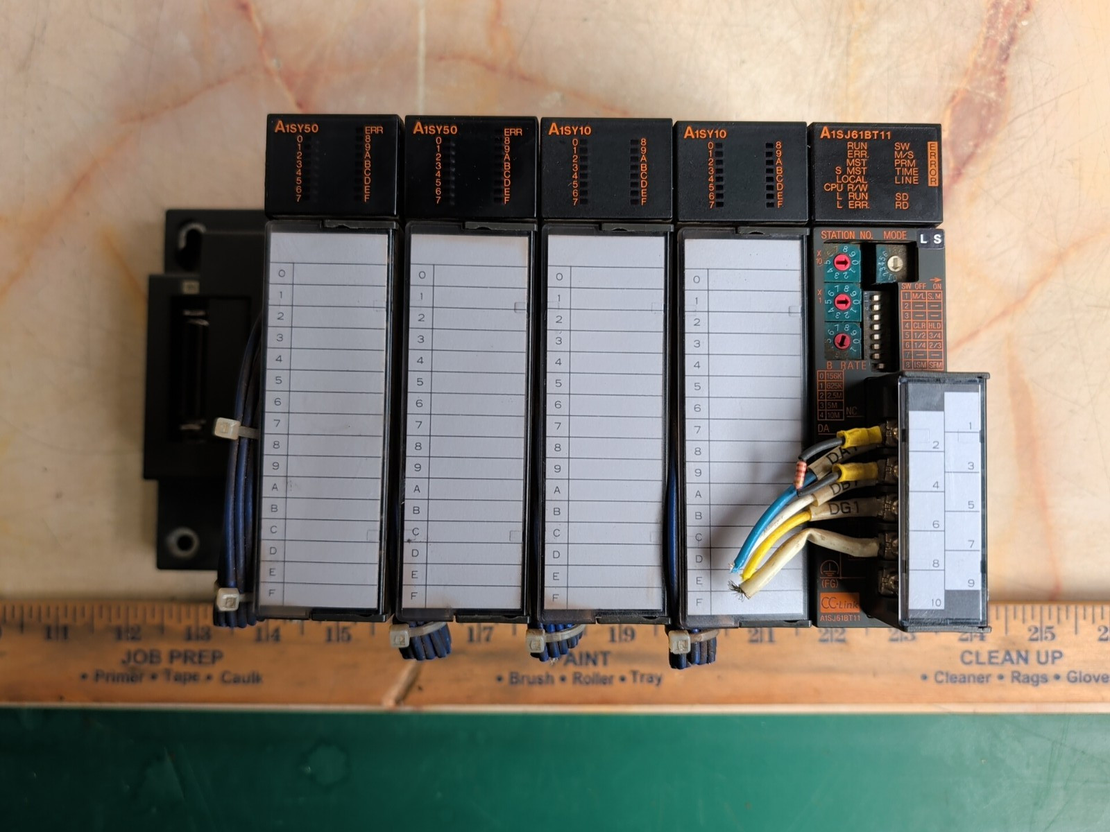 MITSUBISHI MELSEC A1SJ61BT11 DATALINK W/ (2) A1SY50 (2) A1SY10 MODULES