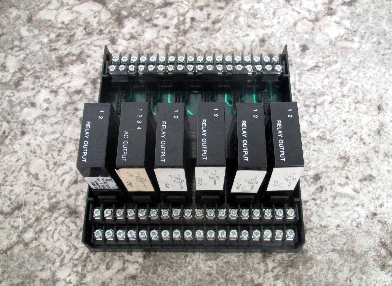 Eagle Signal Controls MX330L1 / MX162L1 I/O Expander Module Used Free Shipping