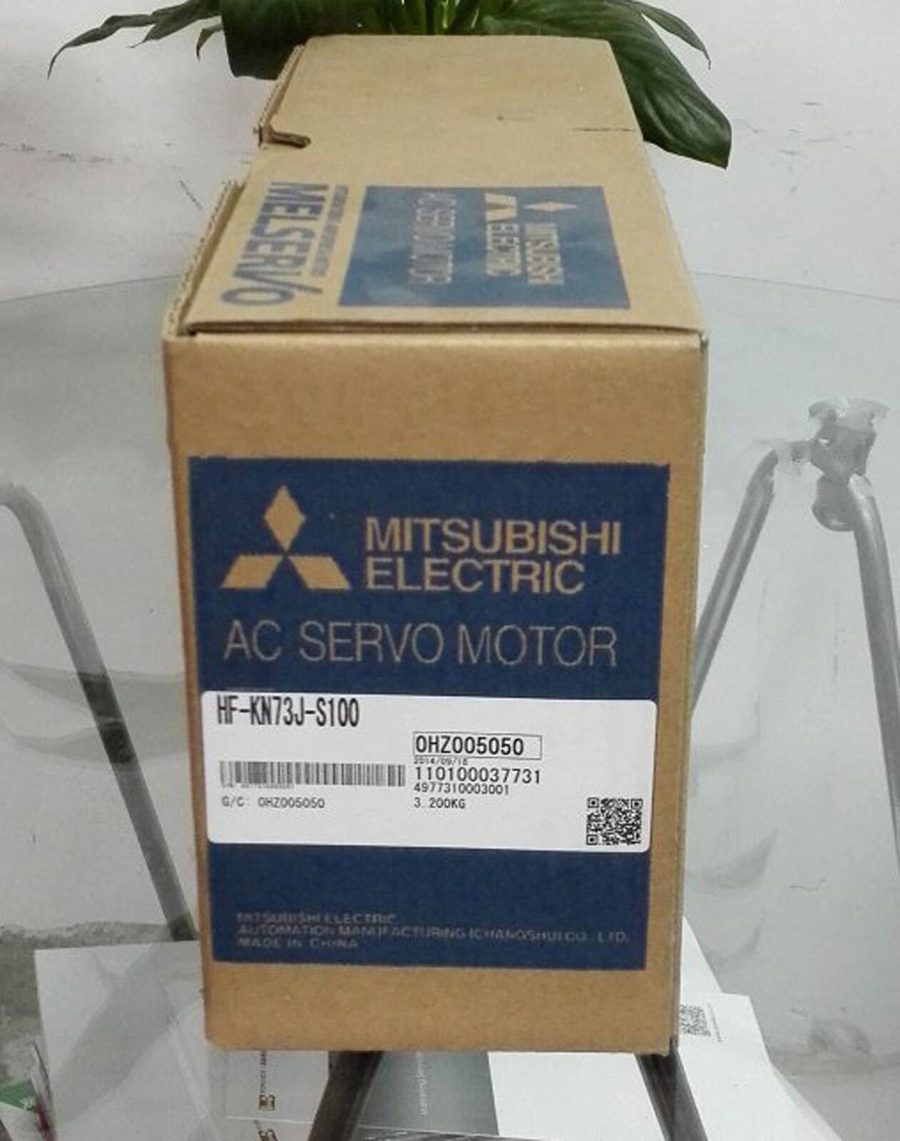 NEW MITSUBISHI IN BOX HF-KN73J-S100 Servo Motor 1 year warranty