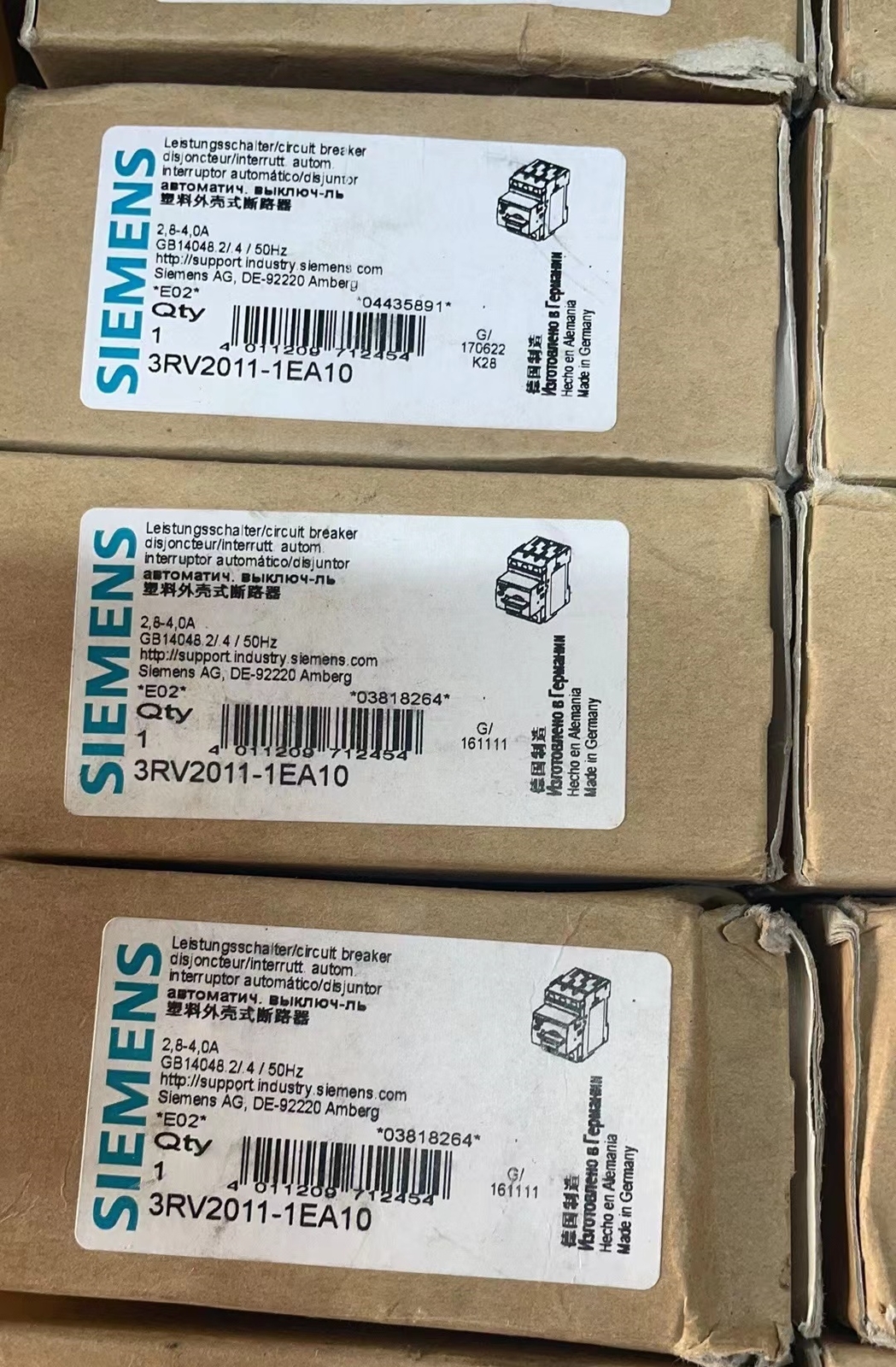 1PCS 3RV2011-1EA10 New original Siemens 3RV2 011-1EA10 Fast delivery