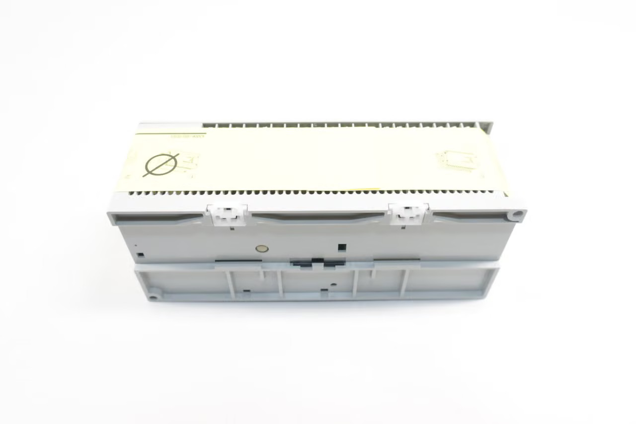 Allen Bradley 1761-L20AWA-5A Micrologix 1000 20 Pt Controller Ser A
