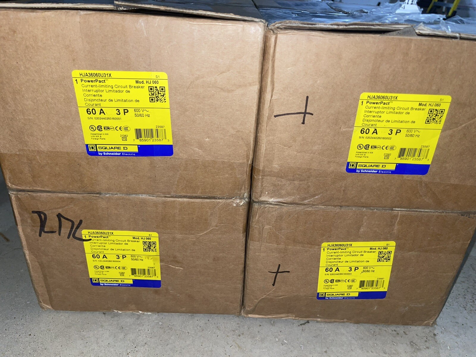 HJA36060U31X SQUARE D I-LINE 3 POLE 60 AMP POWERPACT CIRCUIT BREAKER