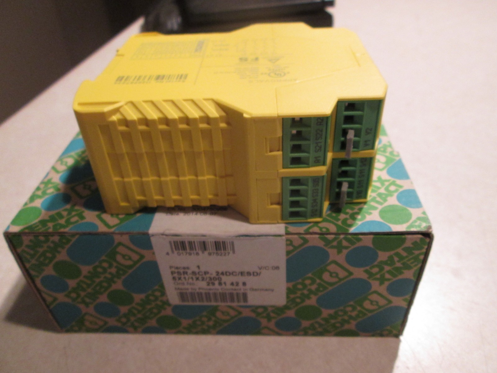 PHOENIX CONTACT PSR-SCP-24DC/ESD/5X1/1X2/300 SAFETY RELAY MODULE **NEW**