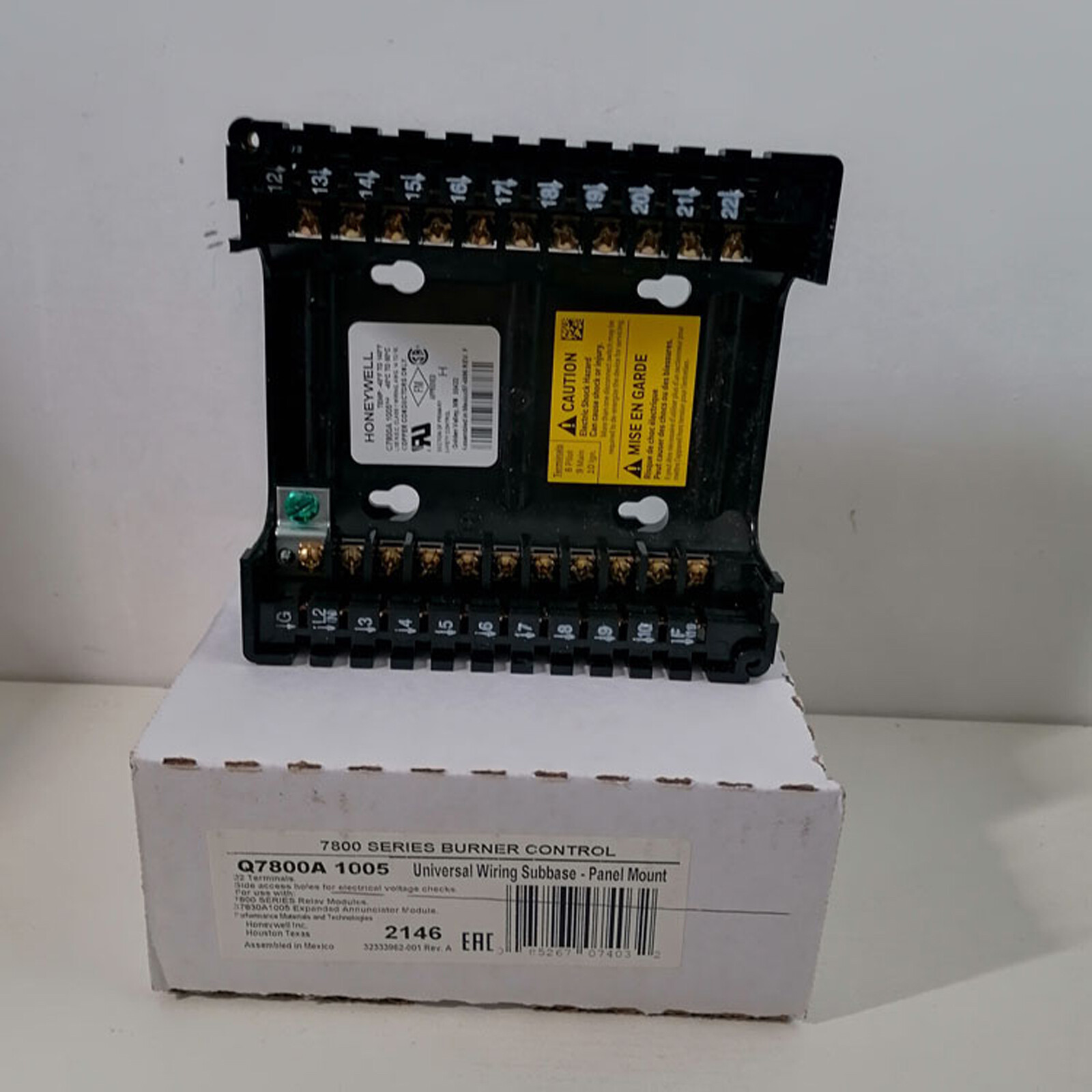 1PC Honeywell Q7800A1005 combustion controller base New Free Shipping