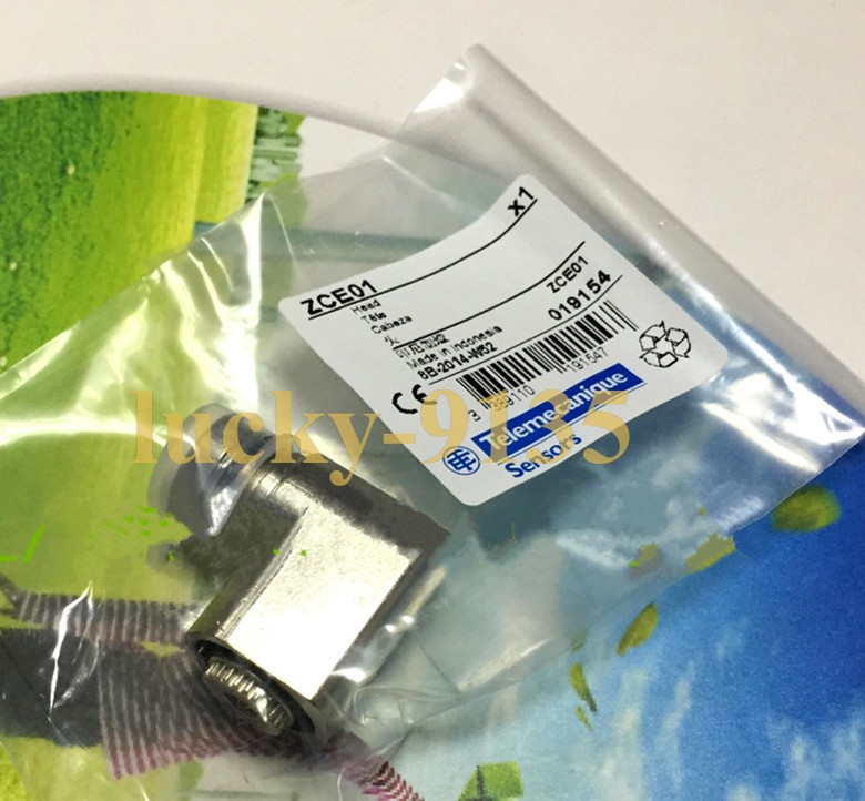 1PCS New Schneider Limit Switch Accessory ZCE01