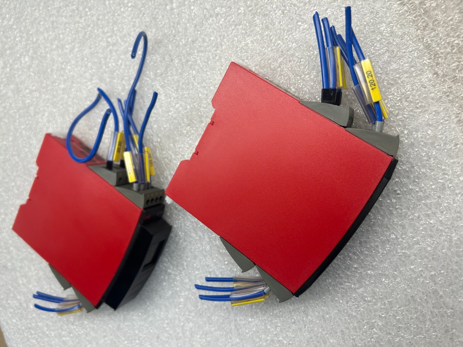 Lot of 2 – PR Electronics 4116 Universal Transmitters DIN Mount