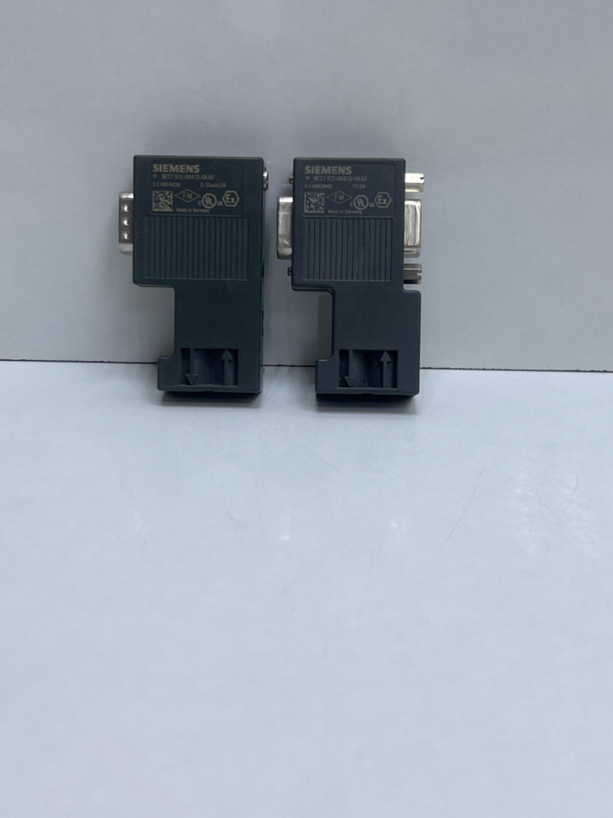 (LOT 2 PC) SIEMENS 6ES7972-0BA12-0XA0 WITH 6ES7972-0BB12-0XA0