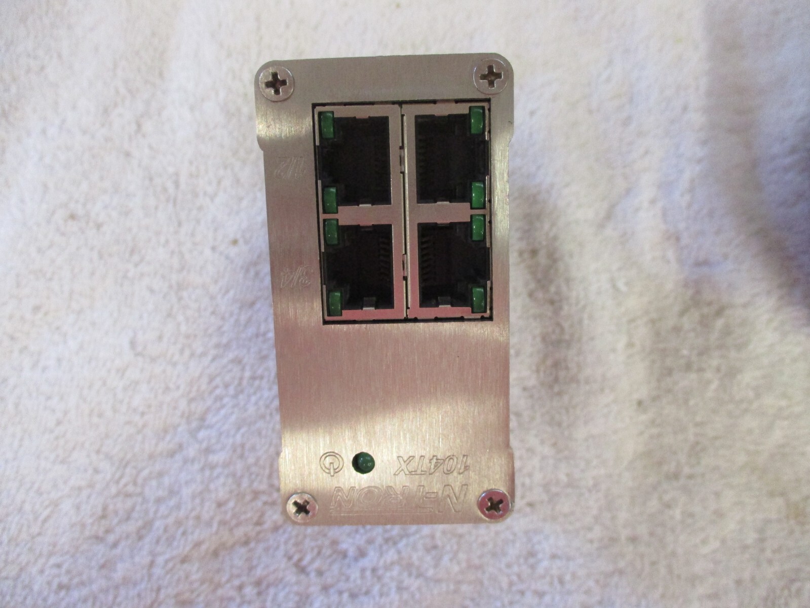 N-TRON Ethernet Switch 10-30V 104TX