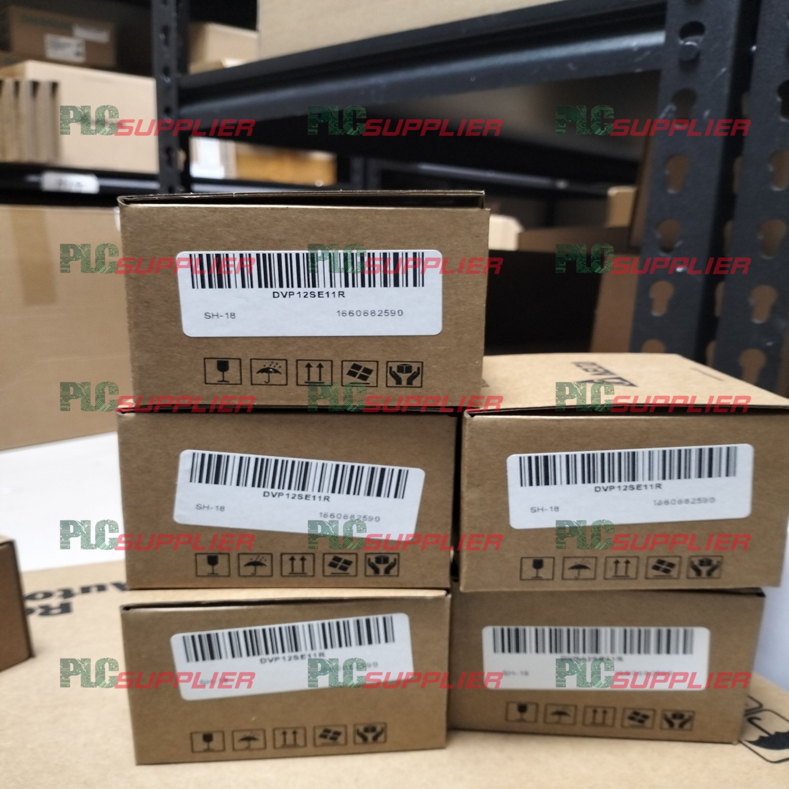 New factory sealed Delta DVP12SE11R Fast shipping