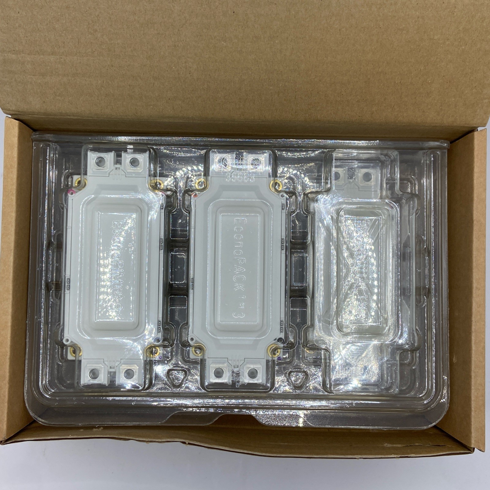 1PCS Infineon FF900R12ME7 EasyPACK Modul mit schnellem Trench 1GBT Module New