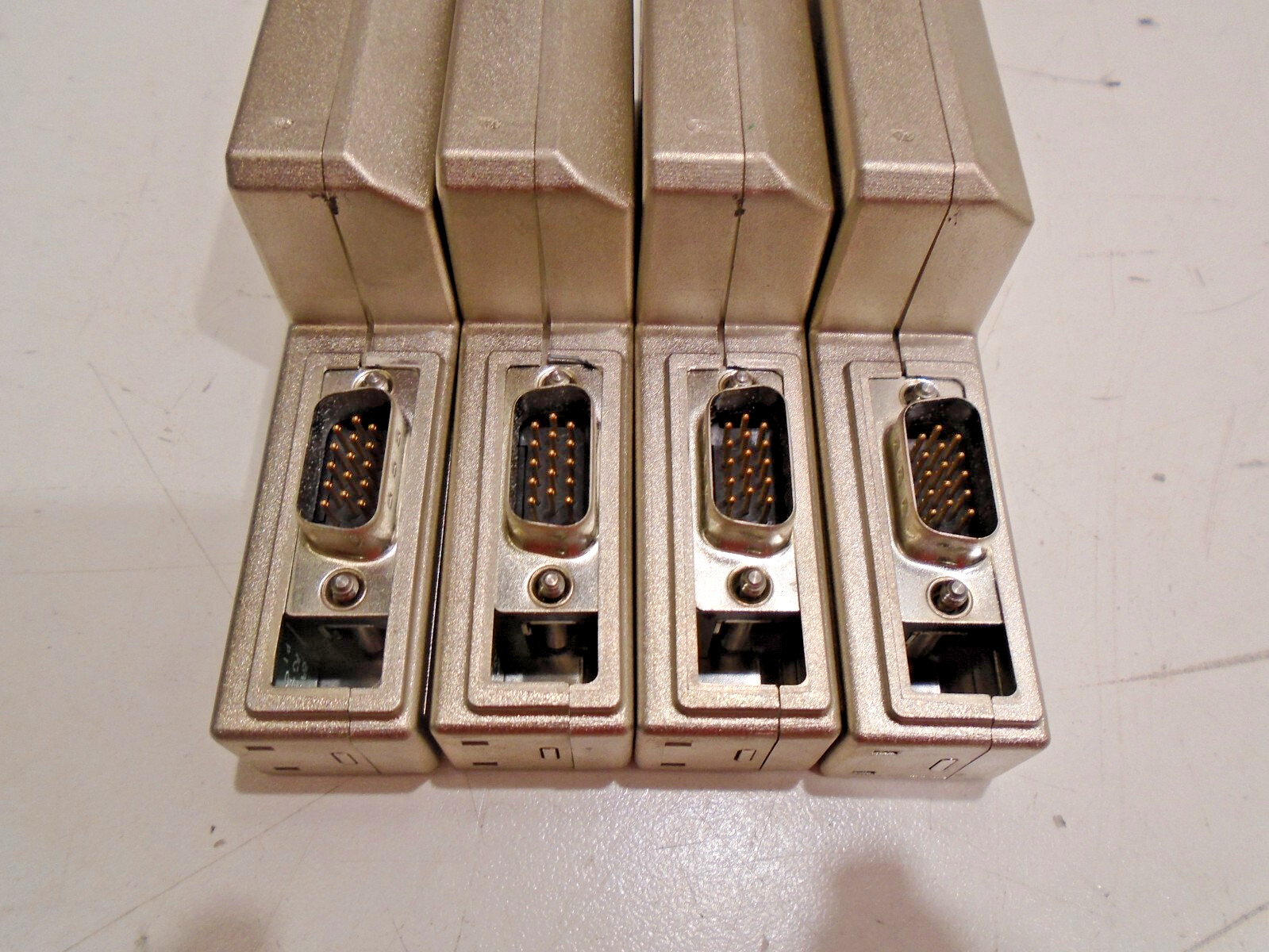 (LOT OF 4) ALLEN BRADLEY 2090-K6CK SERVO CONNECTOR 15-PIN