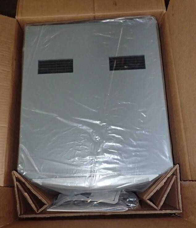 Hoffman / NVent #MHB110246G400 Air Conditioner *NON-WORKING