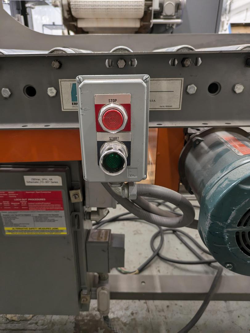 roller conveyor, 90 degree transition, pack station