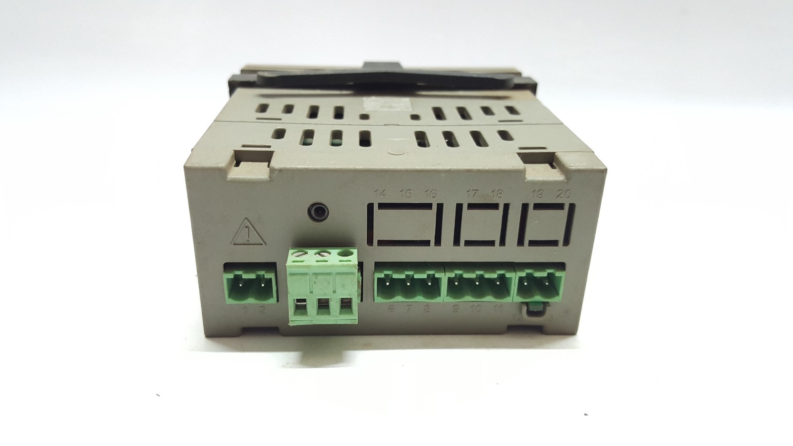 DATA TRACK PROCESS INSTRUMENTS TRACKER 200 90-265V 50/60Hz 12-32VDC 7VA